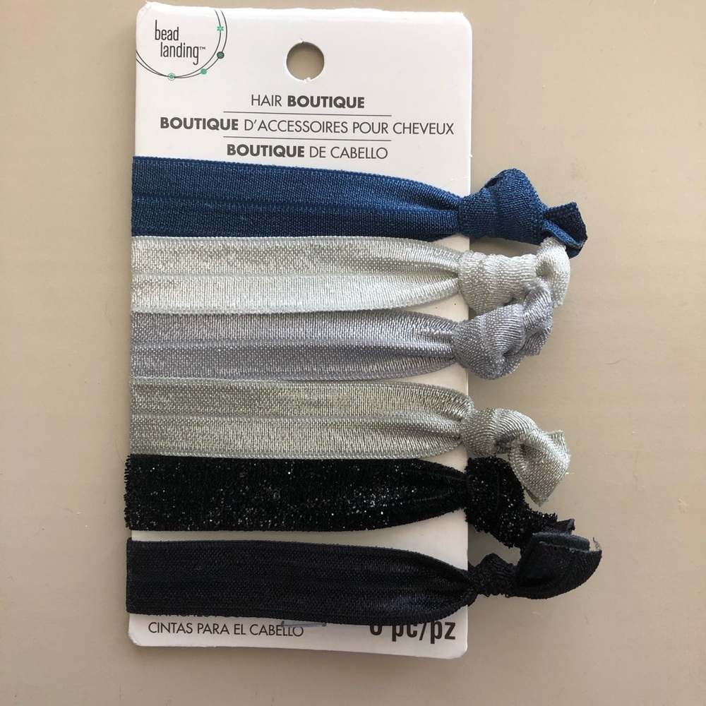 *BRAND NEW NEVER USED* Hair ties